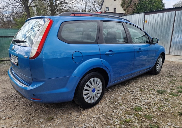 Ford Focus cena 15999 przebieg: 267000, rok produkcji 2011 z Wrocław małe 121